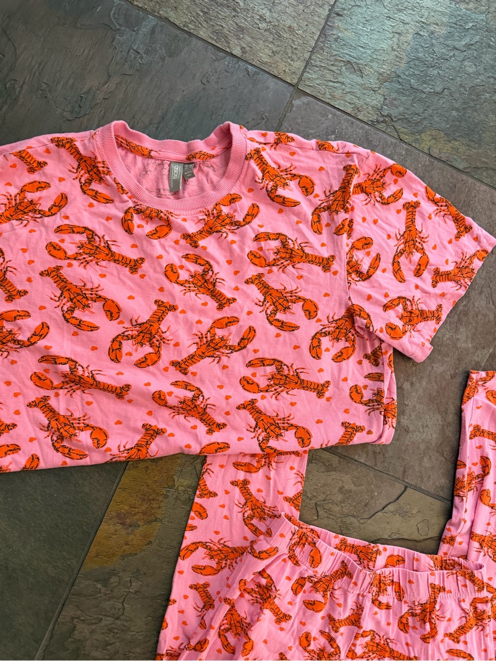 ASOS Pink Two-Piece Pajama Set with Orange Lobster Print 98 cotton